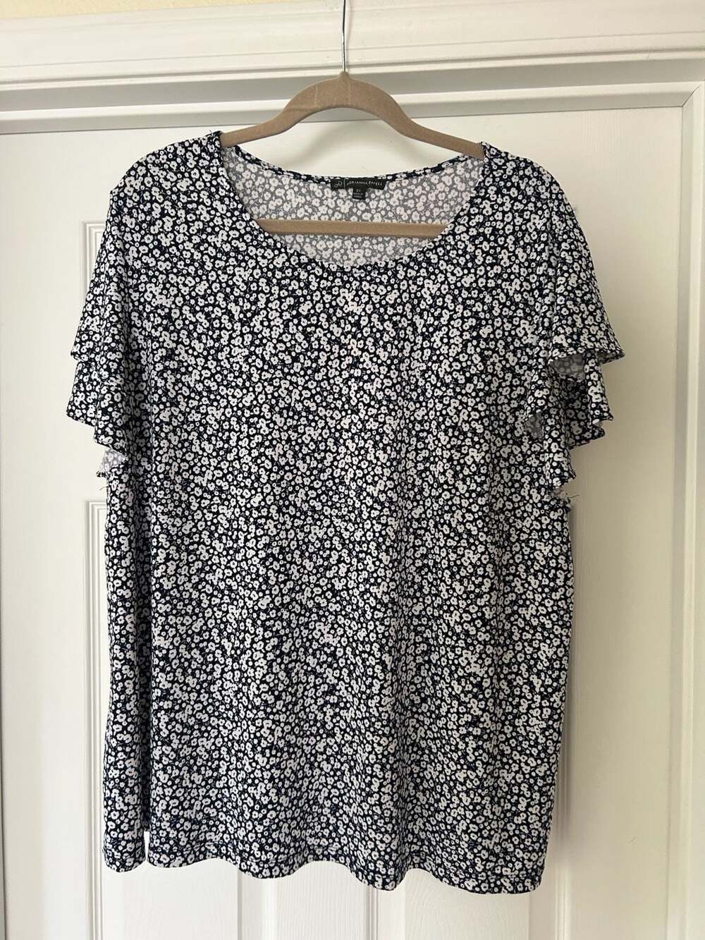 Adrianna Papell Women's Plus Size 3X Blue White Floral Flutter Sleeve Blouse